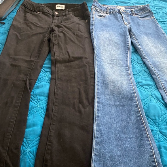 RSQ FROM TILLYS FLARE JEANS - Picture 1 of 3